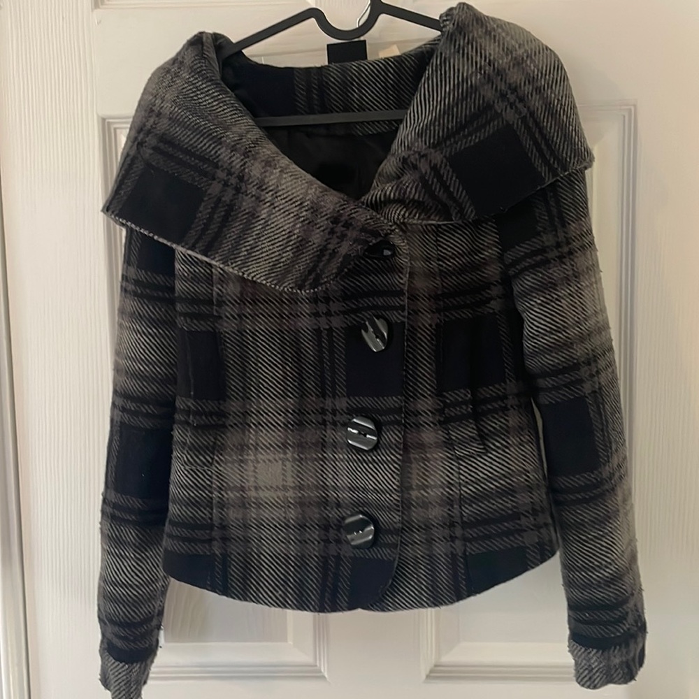 Unique BDG hooded short jacket